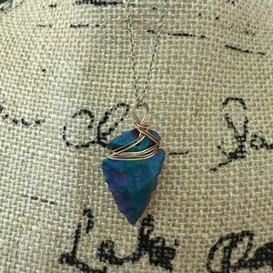 Arrowhead Quartz Stone Blue Wire-Wrapped Pendant Necklace